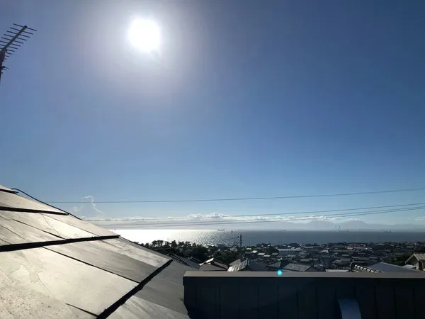 海の見える屋上テラス